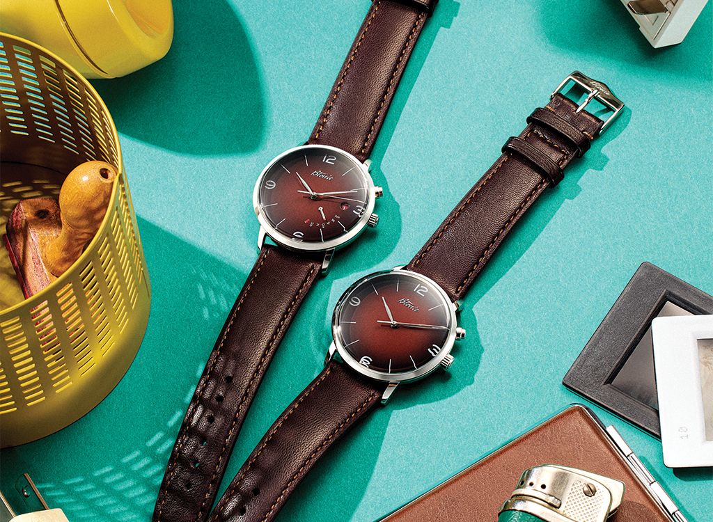 Klasyczne zegarki męskie z bordową gradientową tarczą Błonie Elektro