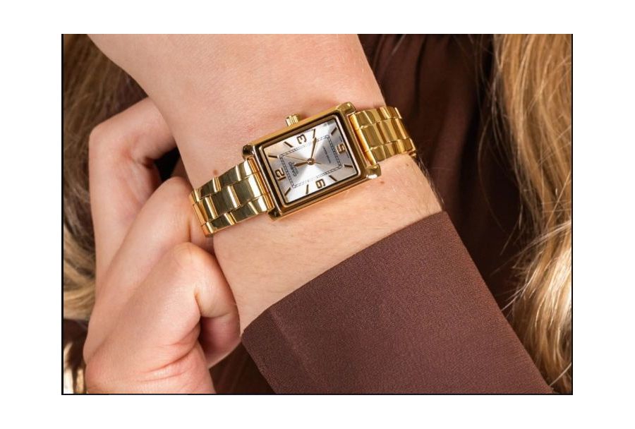 Zegarek damski z małą kopertą – elegancja i funkcjonalność w jednym