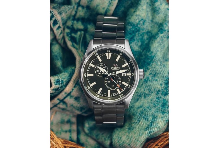 Wytrzymały zegarek Orient Defender 2 Automatic w stylu militarnym