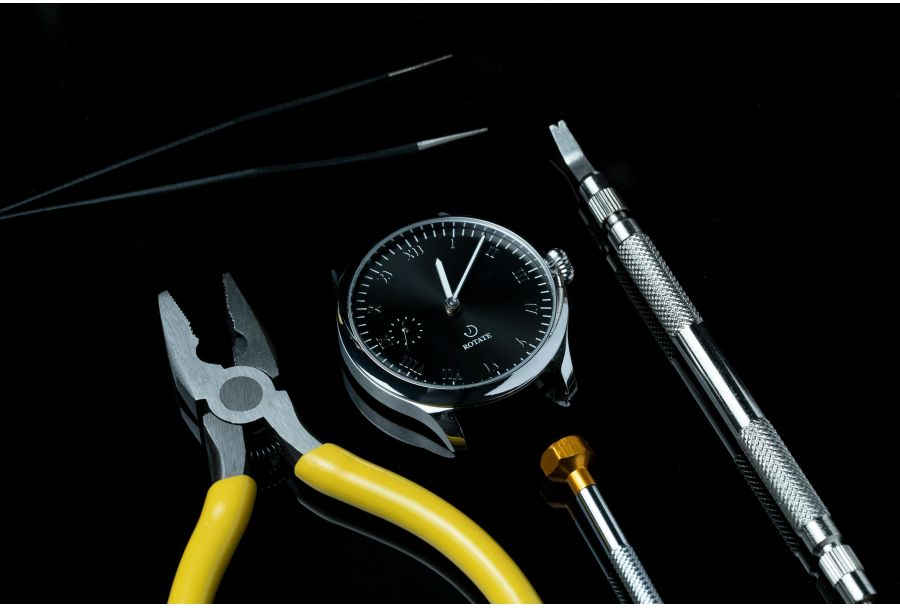 Przegląd zegarka automatycznego — kiedy warto i po co?