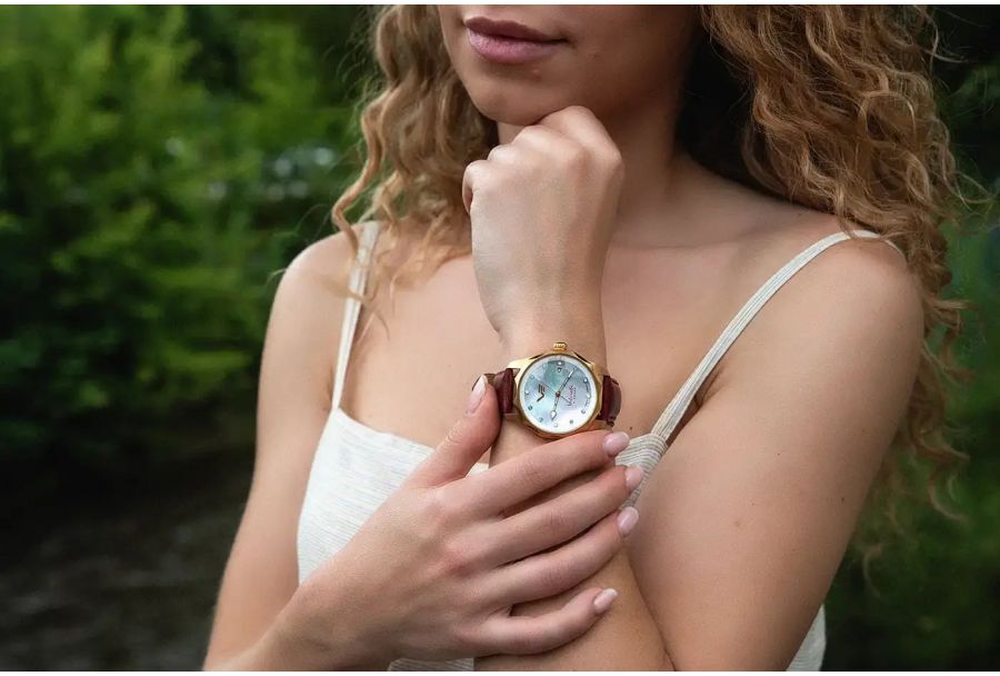 Zegarki damskie Vostok Europe Vilnele - elegancja inspirowana naturą i nowoczesnością