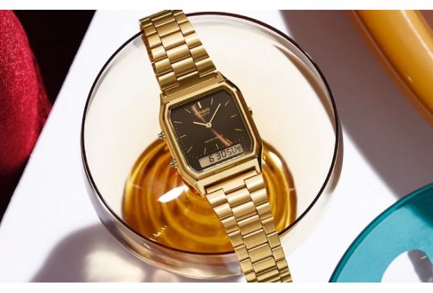 Pozłacany zegarek uniseksowy dla kobiet i mężczyzn w przystępnej cenie Casio Vintage AQ-230GA-9DMQYES